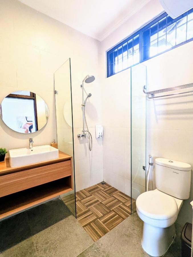 Cottonwood Exclusive Villa @Lembang Asri - Jacuzzi Playground Netflix Billyard Extérieur photo